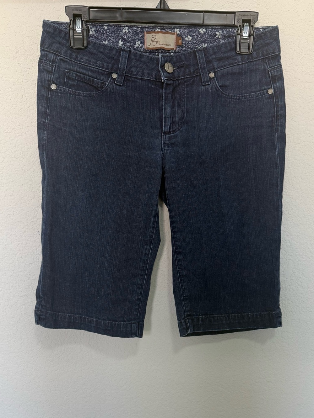 PAIGE Canyon Dark Wash Denim Long Bermuda Shorts Low Rise Y2K Size 26